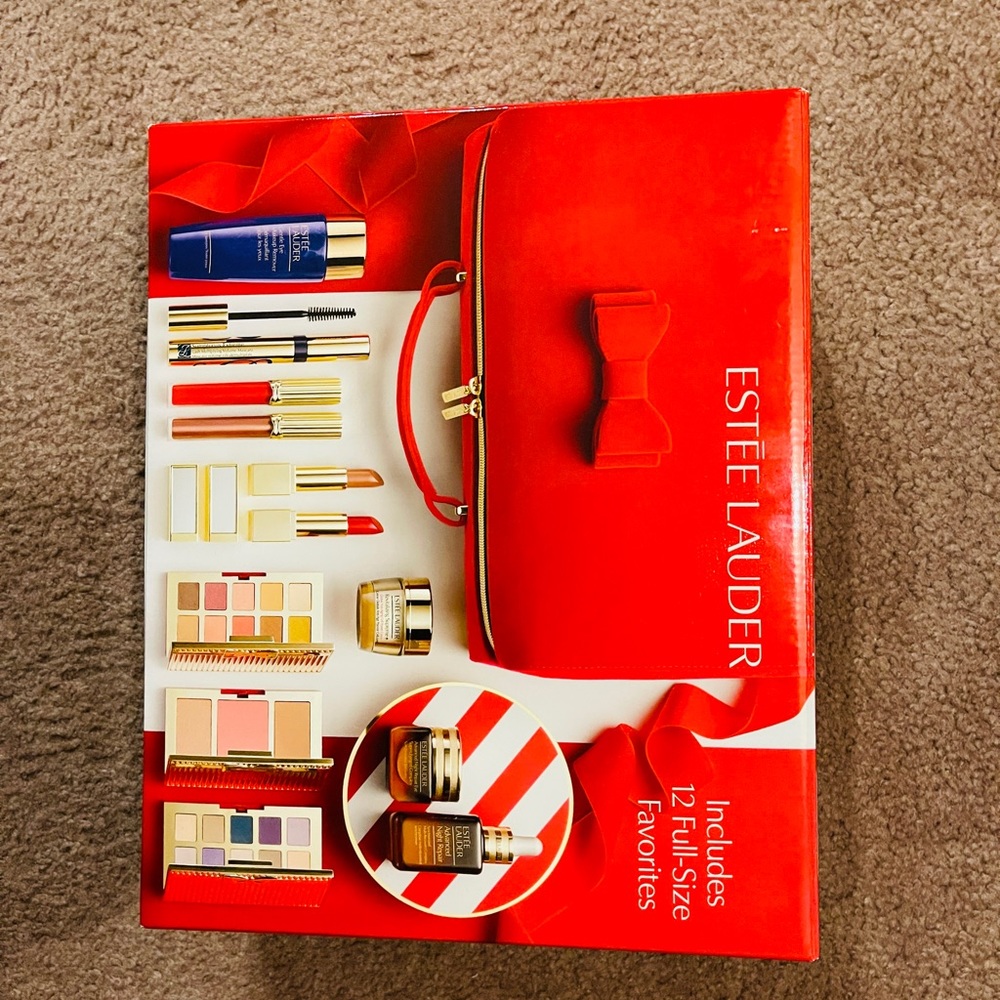 Estee lauder travel makeup kit with bag